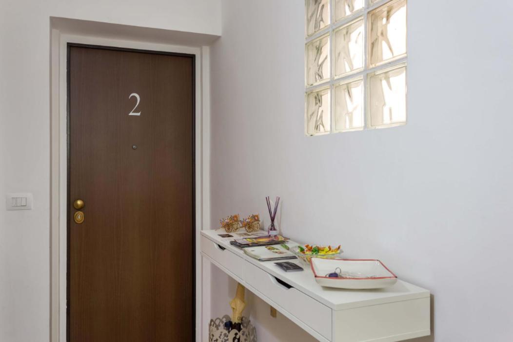 Centre Apartment Grotte Bianche 2 カターニア エクステリア 写真
