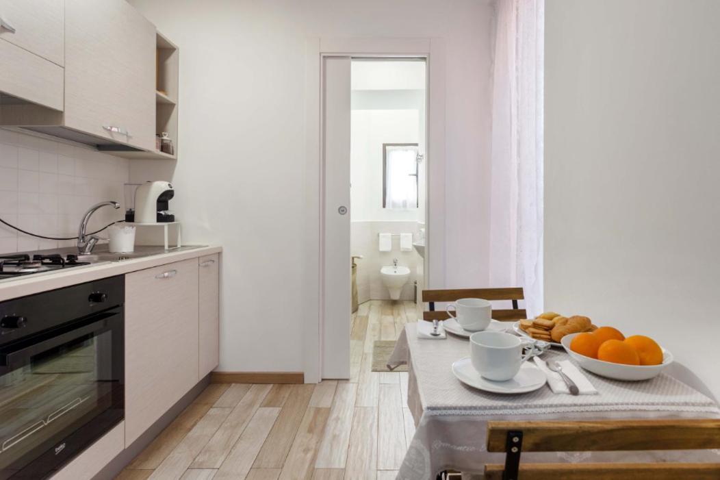 Centre Apartment Grotte Bianche 2 カターニア エクステリア 写真
